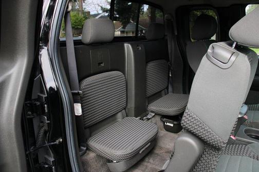 2005 Nissan Frontier SE King Cab