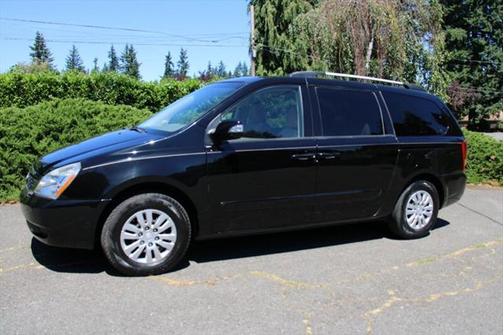 2012 Kia Sedona LX