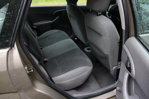 Brown 2003 Ford Focus LX