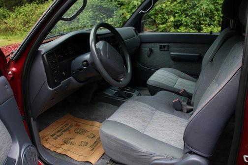 Burgundy 1998 Toyota Tacoma SR5