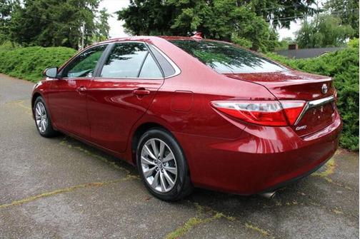 2016 Toyota Camry XLE