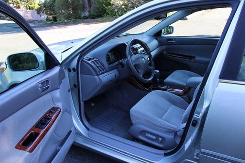 2003 Toyota Camry XLE