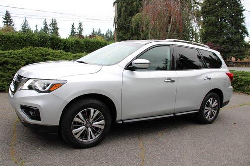 2019 Nissan Pathfinder SV
