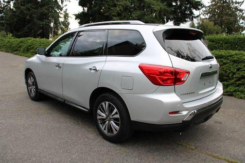 2019 Nissan Pathfinder SV