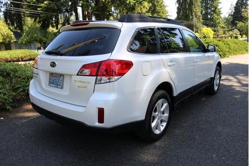 2013 Subaru Outback 2.5i Premium