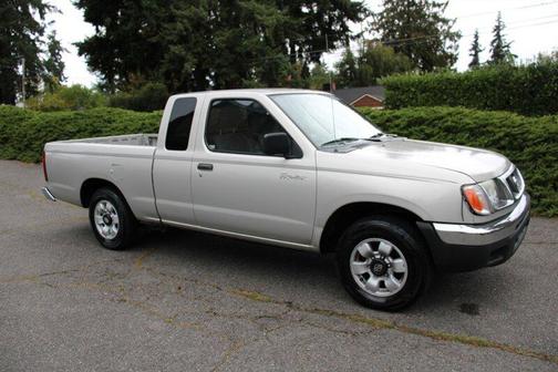 1999 Nissan Frontier XE