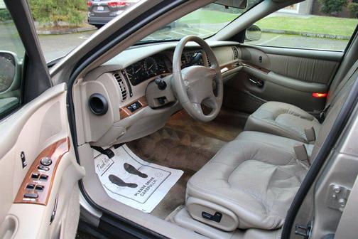 2003 Buick Park Avenue Base