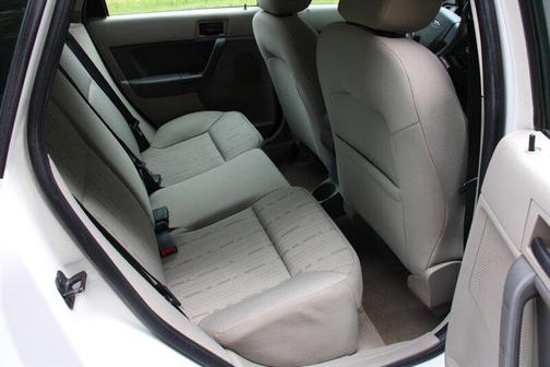 White Suede 2011 Ford Focus SE