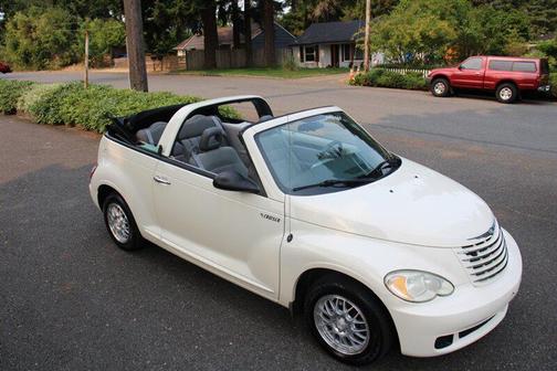 2006 Chrysler PT Cruiser Base