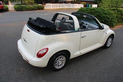 2006 Chrysler PT Cruiser Base