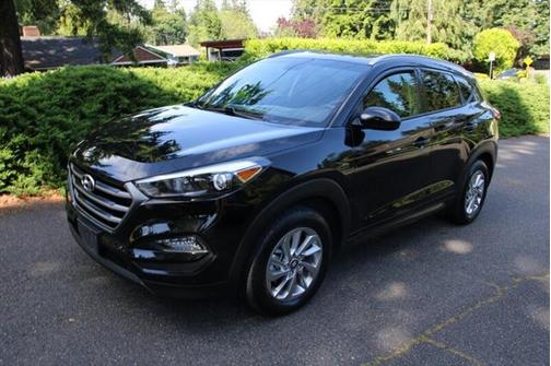 2016 Hyundai TUCSON SE