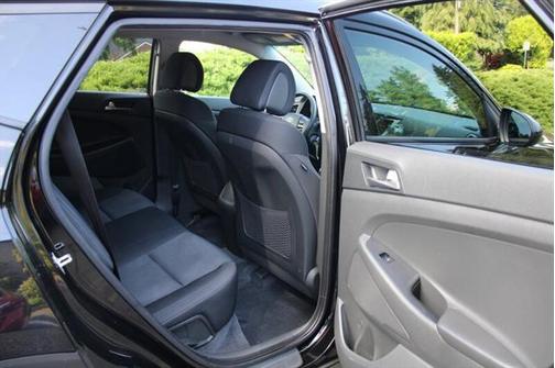 2016 Hyundai TUCSON SE