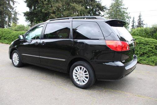 Black 2009 Toyota Sienna XLE Limited