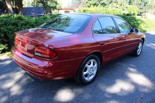 1998 Oldsmobile Intrigue GL
