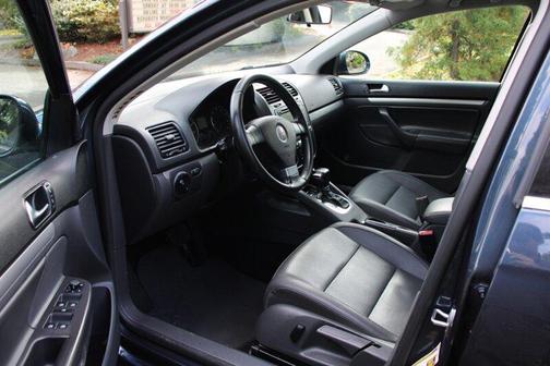 2009 Volkswagen Jetta 2.5 SE SportWagen