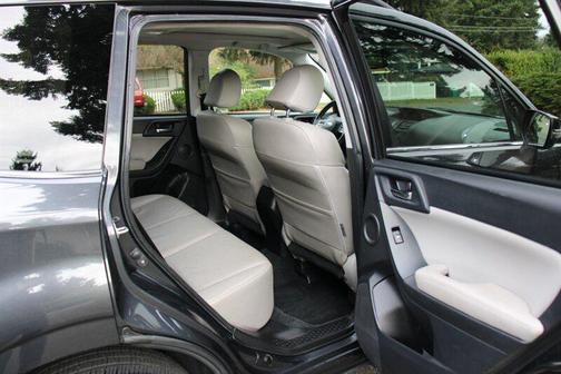 2015 Subaru Forester 2.5i Touring