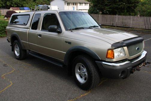 Harvest Gold Clearcoat Metallic 2001 Ford Ranger XLT SuperCab