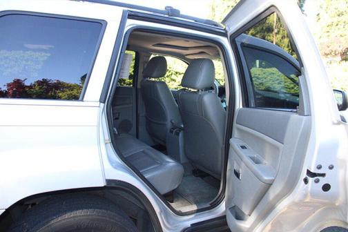 Bright Silver Metallic Clearcoat 2006 Jeep Grand Cherokee Limited
