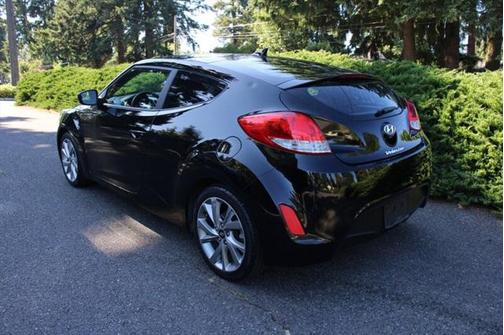 2016 Hyundai Veloster Base