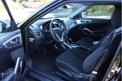2016 Hyundai Veloster Base