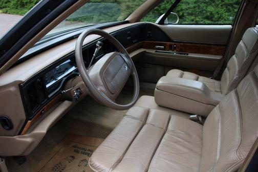 Gold 1992 Buick LeSabre Limited