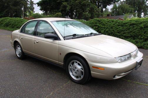 Gold 1996 Saturn SL 2