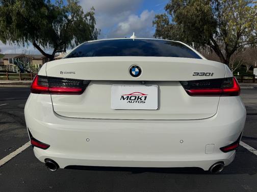 2019 BMW 330 i