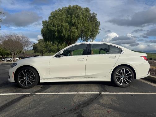 2019 BMW 330 i
