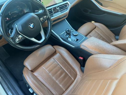 2019 BMW 330 i