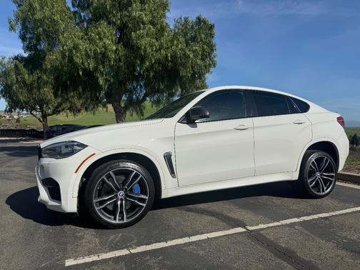 2016 BMW X6 M Base