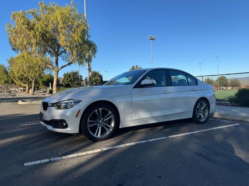 2018 BMW 320 i