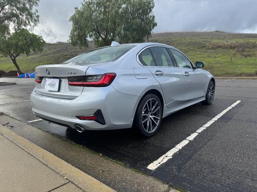 2019 BMW 330 i xDrive