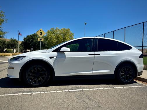 White 2022 Tesla Model X Long Range