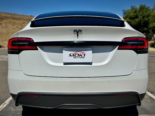 White 2022 Tesla Model X Long Range