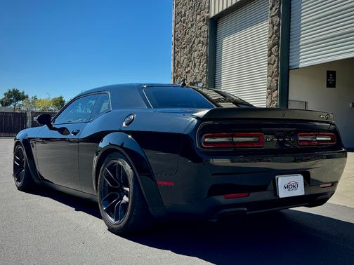 Black 2019 Dodge Challenger SRT Hellcat
