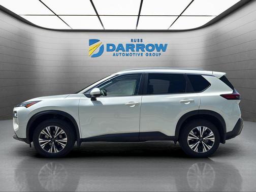 Pearl White Tricoat 2023 Nissan Rogue SV