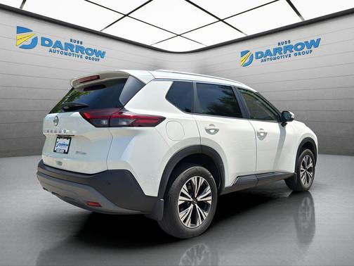 Pearl White Tricoat 2023 Nissan Rogue SV
