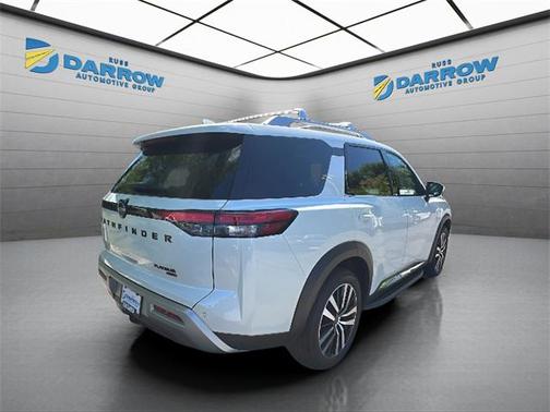 2023 Nissan Pathfinder Platinum 4WD