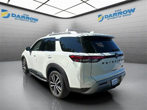 2023 Nissan Pathfinder Platinum 4WD