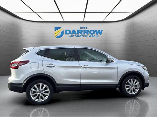 2022 Nissan Rogue Sport S