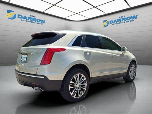 Silver Coast Metallic 2017 Cadillac XT5 Premium Luxury