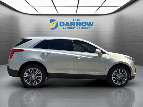 Silver Coast Metallic 2017 Cadillac XT5 Premium Luxury