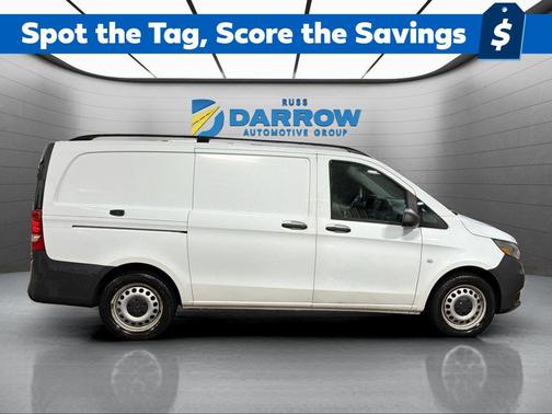 2016 Mercedes-Benz Metris Base