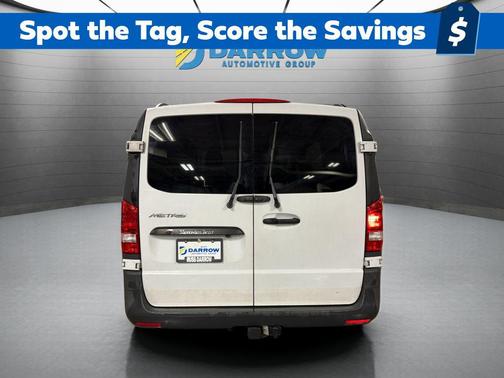 2016 Mercedes-Benz Metris Base