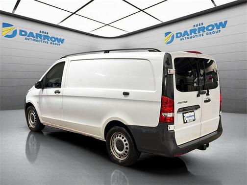 2016 Mercedes-Benz Metris Base
