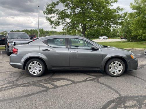 2012 Dodge Avenger SE