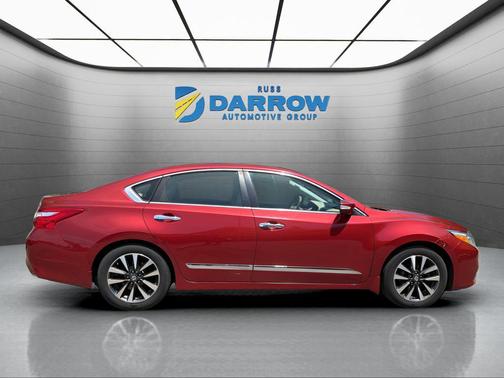 Cayenne Red 2016 Nissan Altima 2.5 SL