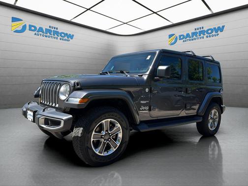 Granite Crystal Metallic Clearcoat 2018 Jeep Wrangler Unlimited Sahara
