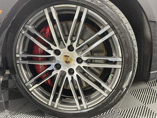 2015 Porsche Panamera GTS