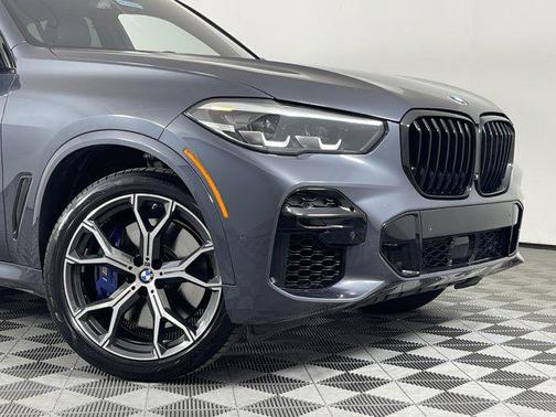 2022 BMW X5 M50i
